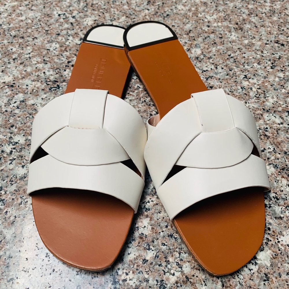 7.5 White Mule Croc Flat Sandals 🤍✨